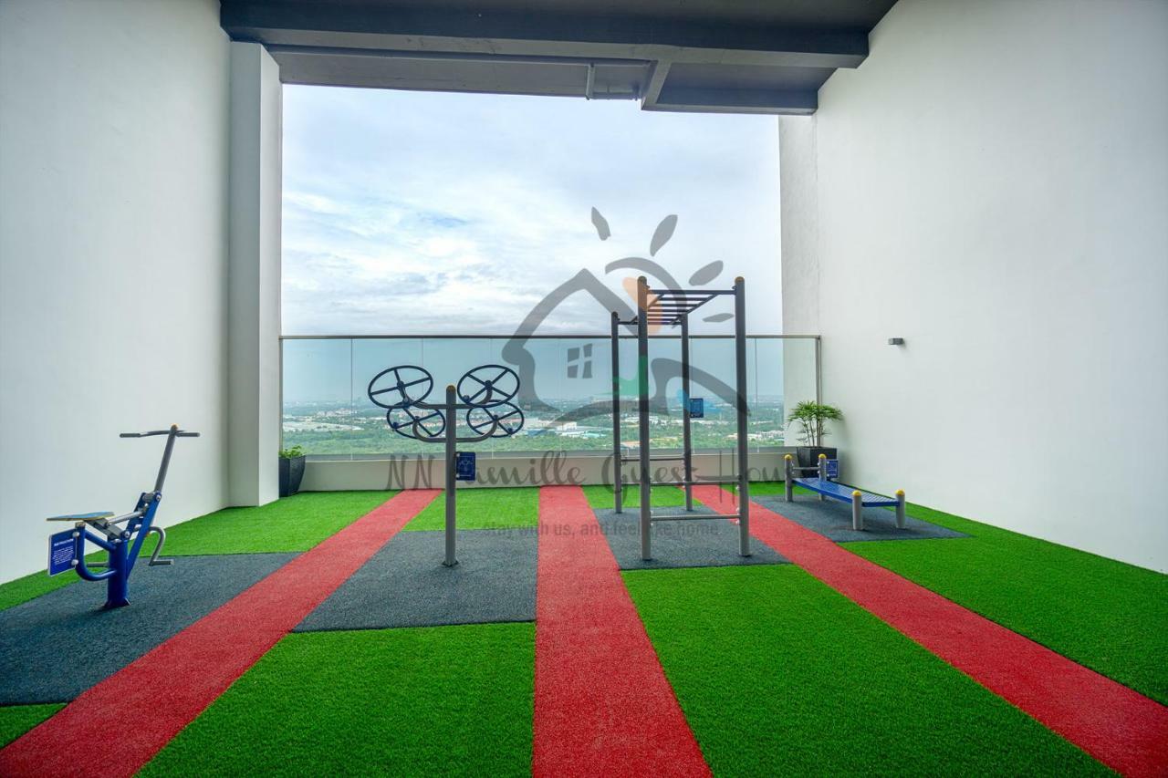 Nn Famille Guest House Pasir Gudang Dış mekan fotoğraf