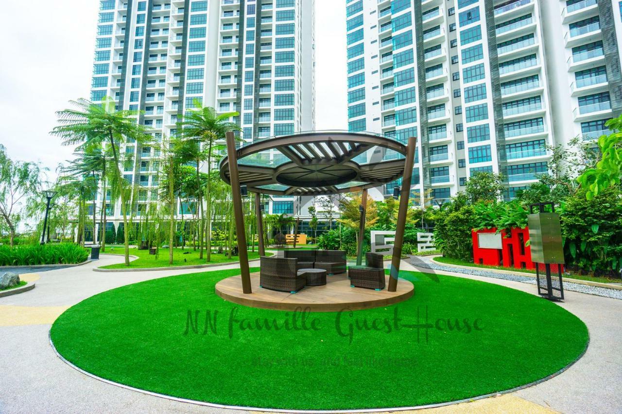 Nn Famille Guest House Pasir Gudang Dış mekan fotoğraf