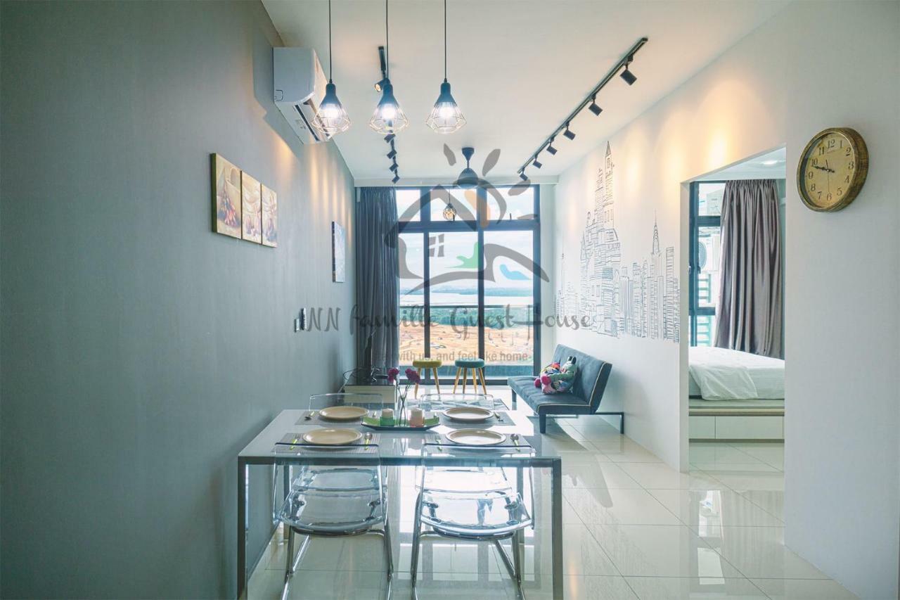 Nn Famille Guest House Pasir Gudang Dış mekan fotoğraf